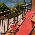 Dolce - Fantastic View -free Wi-fi & Late Check-out Apartman