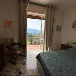 Dolce - Fantastic View -free Wi-fi & Late Check-out Apartman