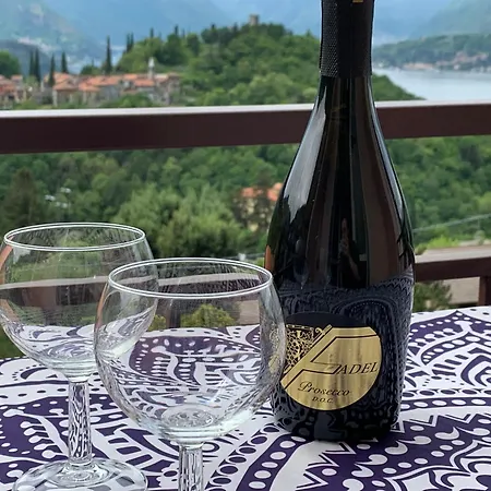 Apartment Dolce - Fantastic View -free Wi-fi & Late Check-out *